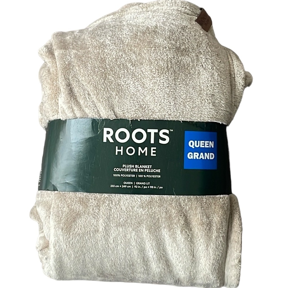 Roots Home - Plush Blanket